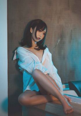 国产午夜免费小视频_1080P免费全集观看