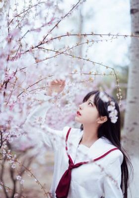 女生的光屁股的照片动漫_BD免费观看韩国